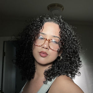 Meet your Posher, Karina